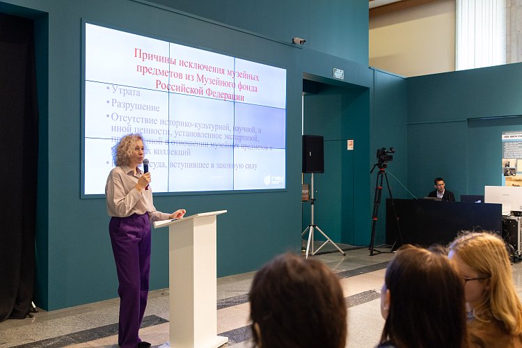 Хранители музеев повысили квалификацию