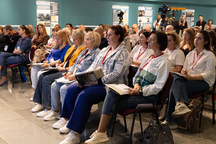 Сотрудники музейных фондов расширили знания